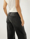 Loose & Low Rise Straight Leg Jeans image number 3