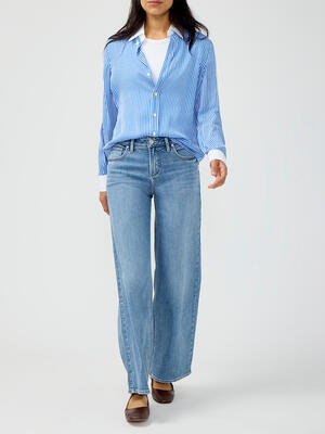 Suki Mid Rise Wide Leg Knit Flex Jeans